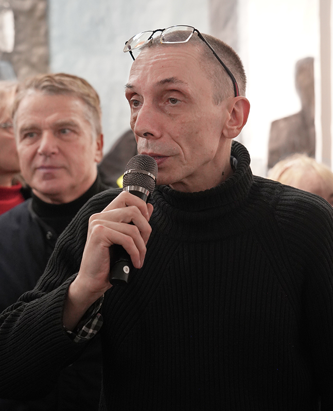 Александр Гущин