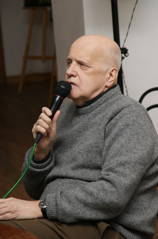 Константин Азадовский