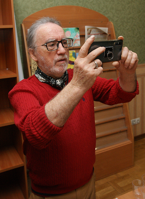 Олег Яхнин