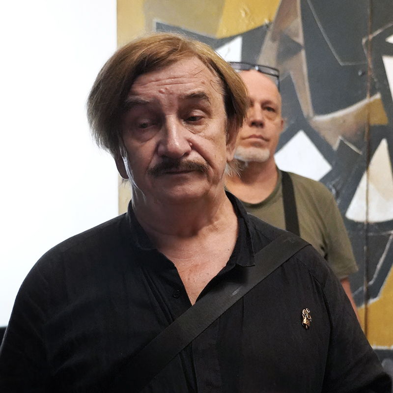 Виктор Тихомиров