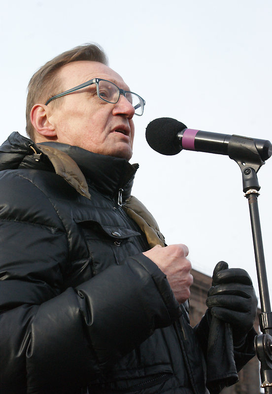 Владимир Костюшев