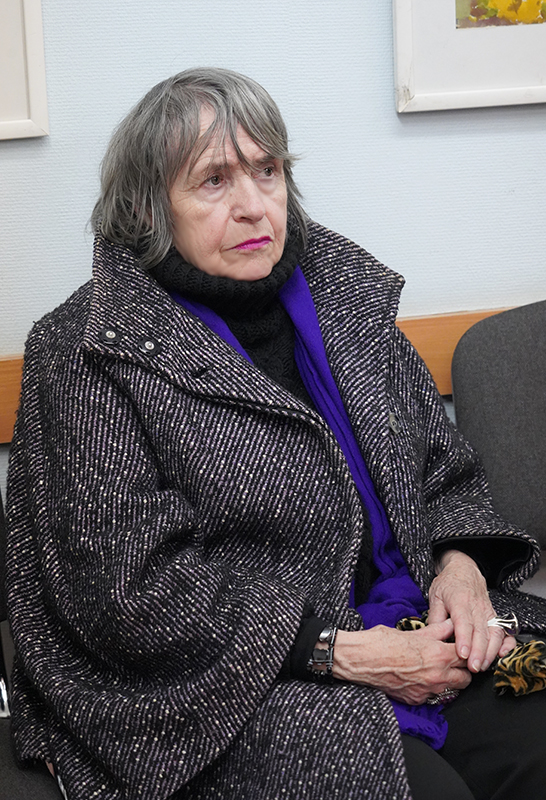 Элизабет Траугот