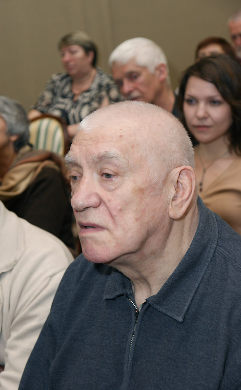 Олег Фронтинский
