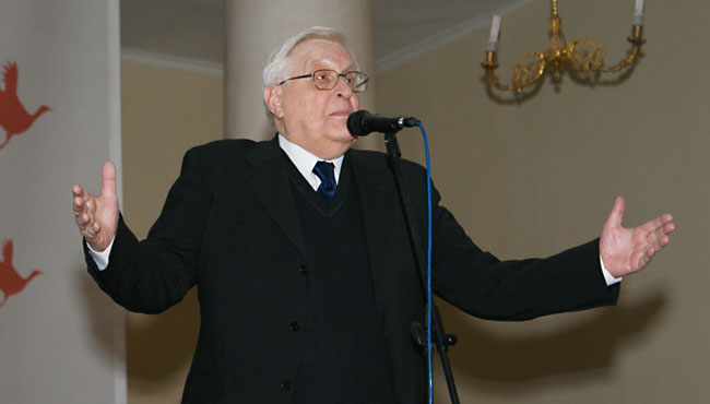 Олег Басилашвили