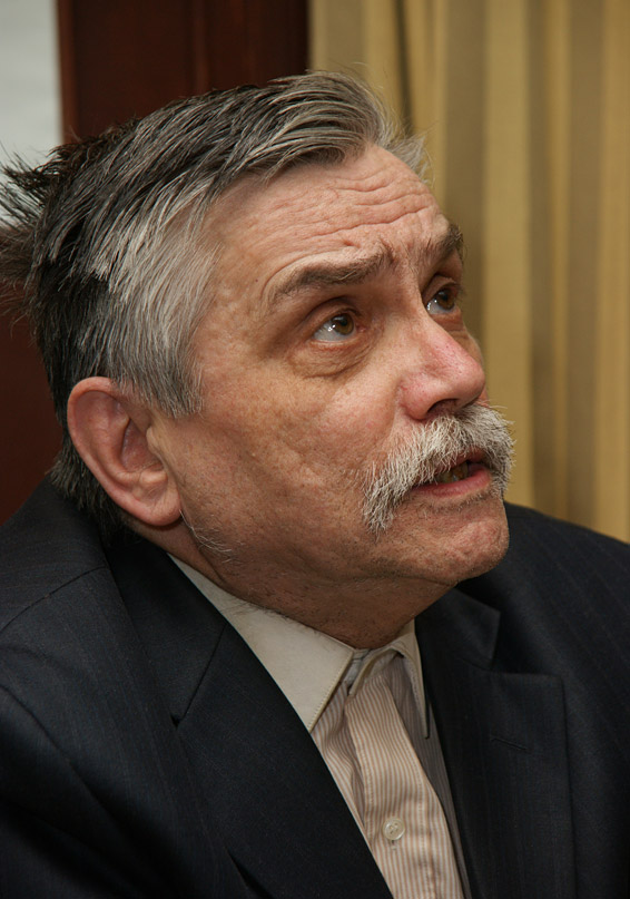 Сергей Стратановский