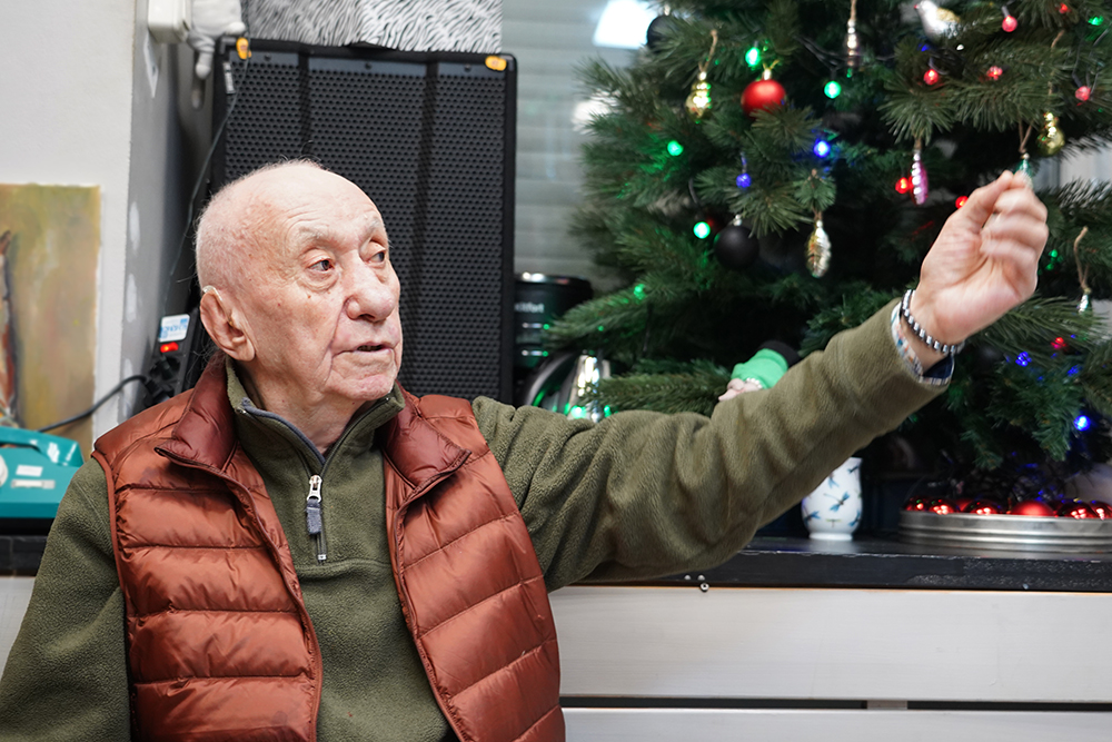Анатолий Заславский