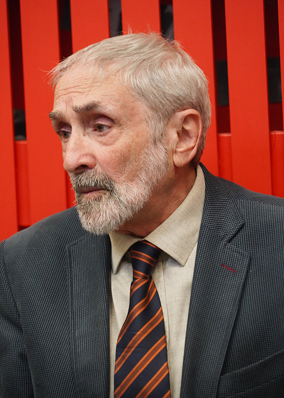 Валерий Сажин