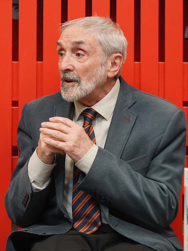Валерий Сажин